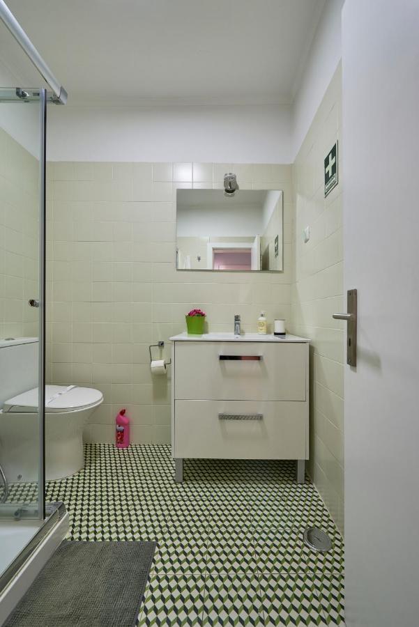 Elegant Riverview Apartment In Historical Lisboa Dış mekan fotoğraf