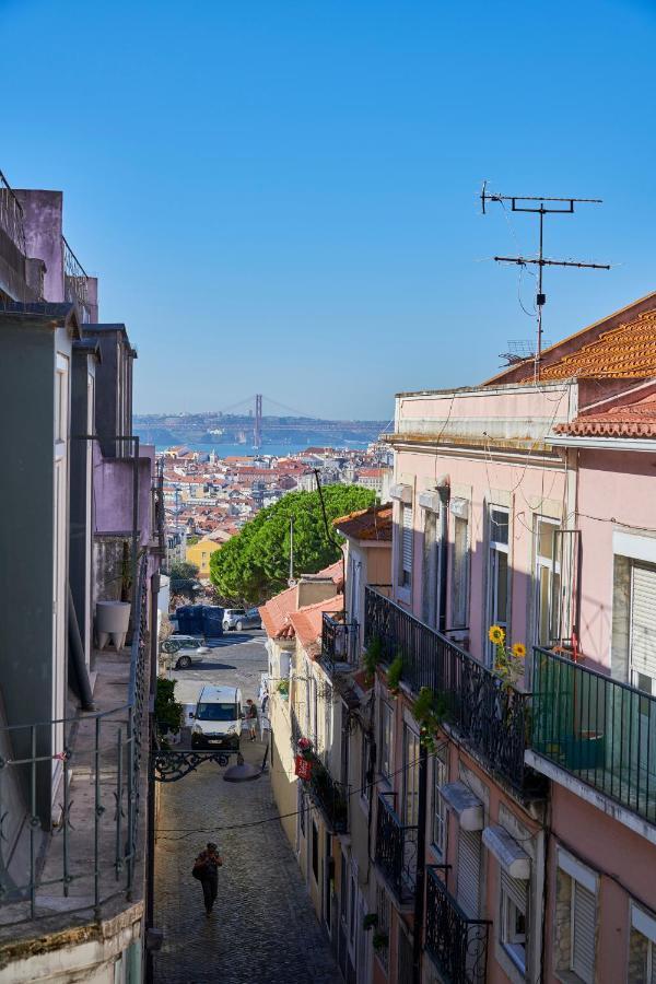 Elegant Riverview Apartment In Historical Lisboa Dış mekan fotoğraf