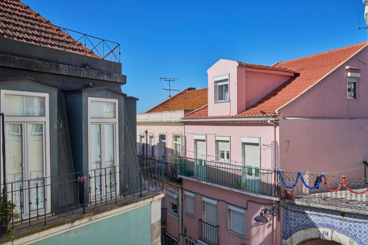 Elegant Riverview Apartment In Historical Lisboa Dış mekan fotoğraf